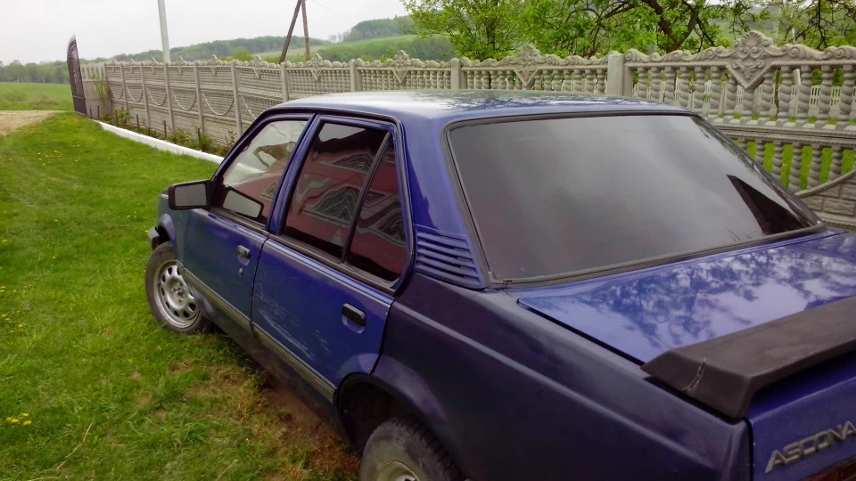 Opel Ascona дуже проста машина