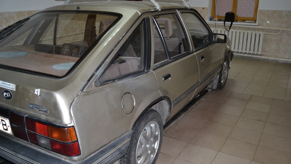 Opel Ascona relampagueo 3