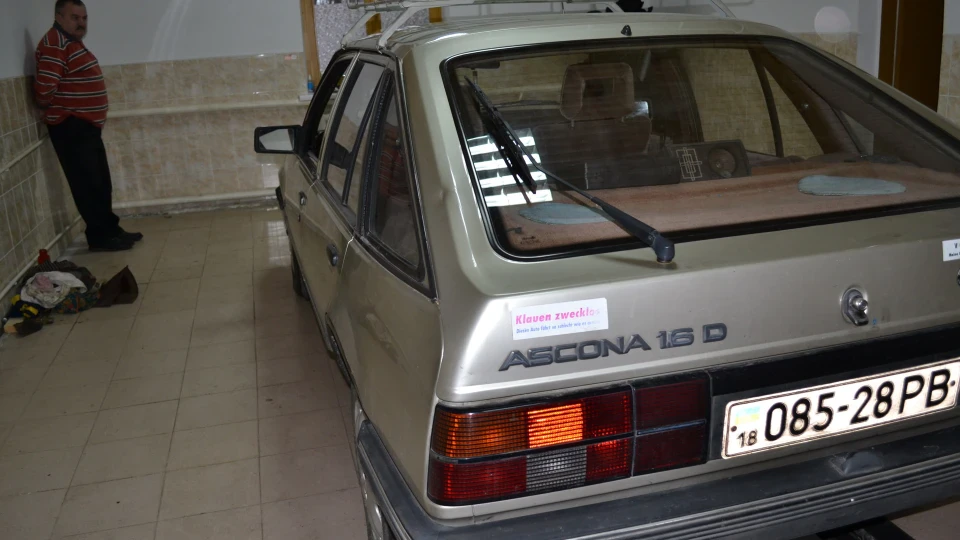 Opel Ascona relampagueo 4