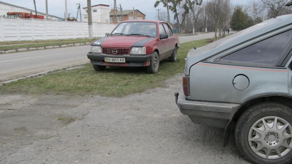 Opel Ascona Сіра МИшка