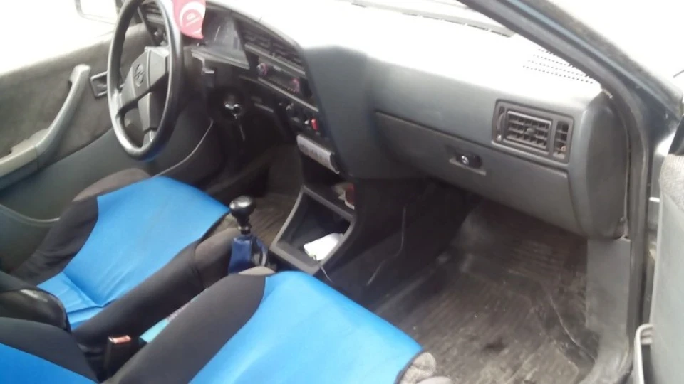Opel Ascona сірий металік 2.0i 3