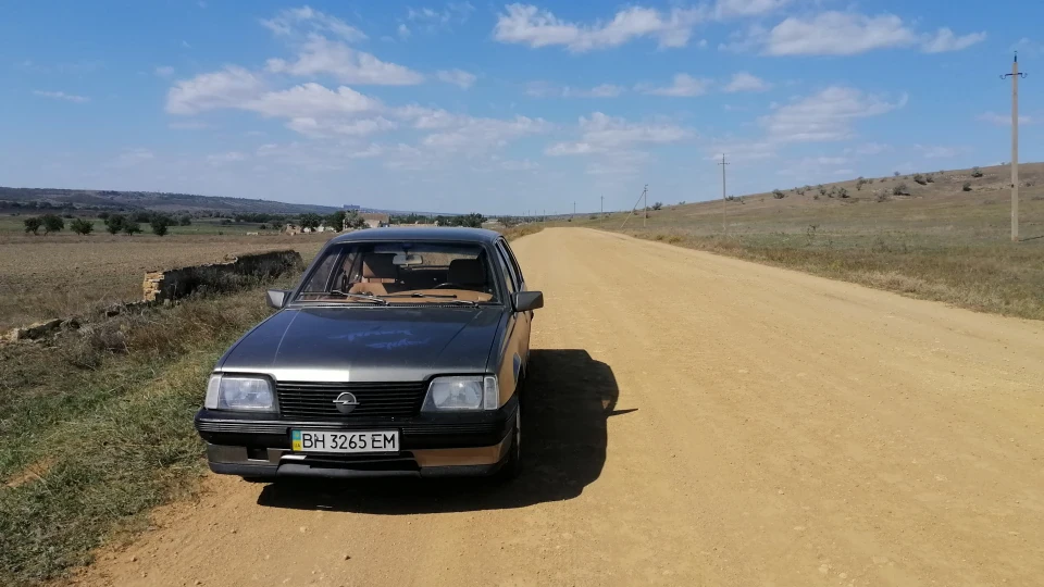 Opel Ascona "SHARK" 1,6