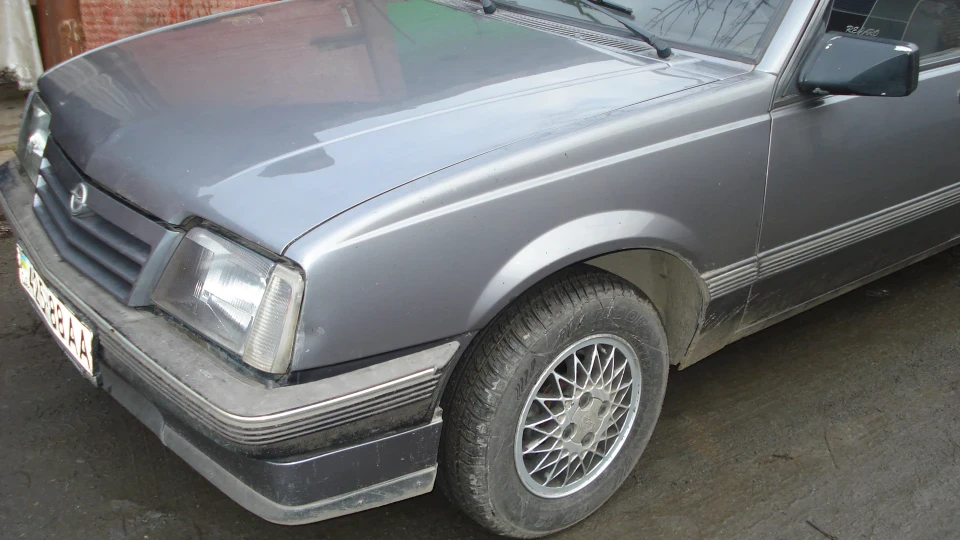 Opel Ascona тепер 2.0 3
