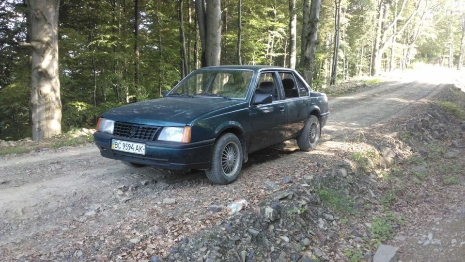Opel Ascona "Zver" 3