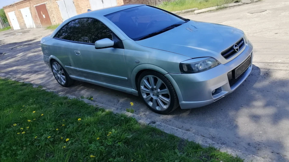 Opel Astra Coupe Bertone 3