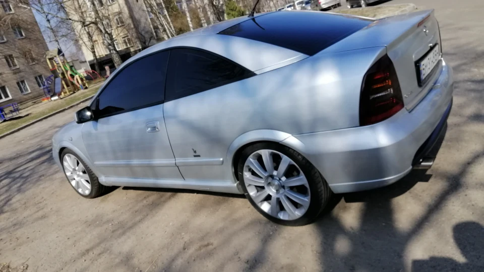 Opel Astra Coupe Bertone 4