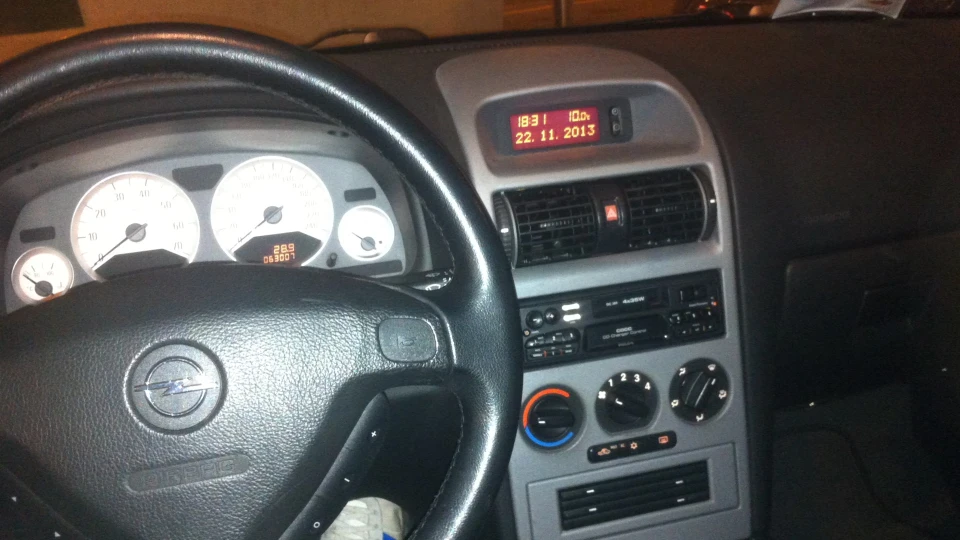 Opel Astra Coupe Bertone 1.8 92kw benzin 5