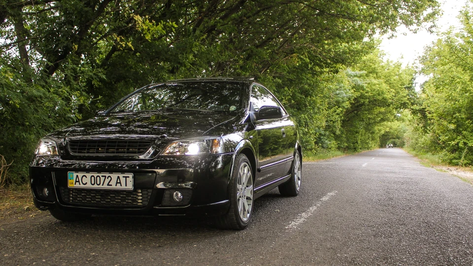 Opel Astra Coupe Bertone OPC killer 3