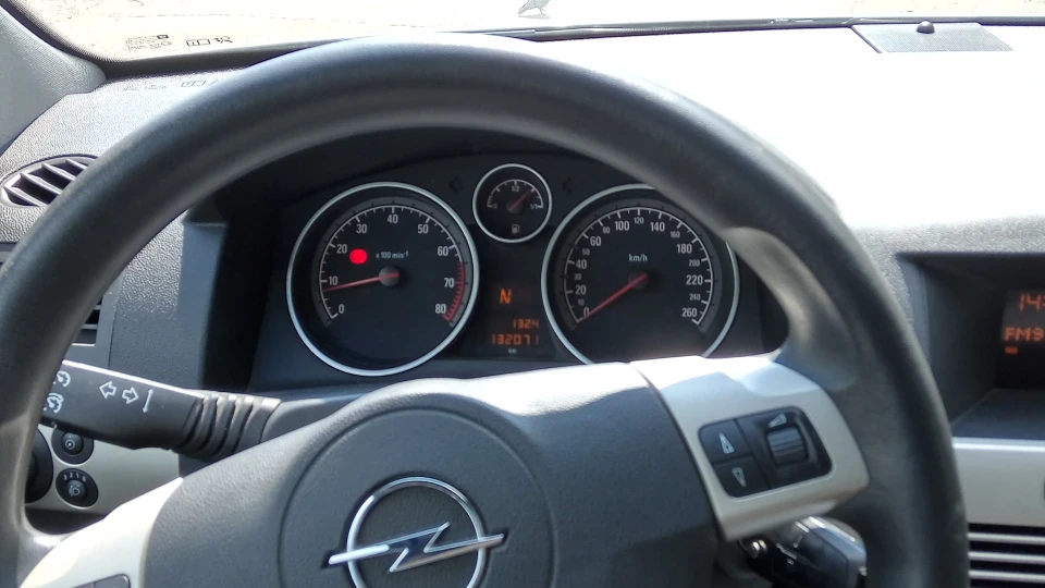 Opel Astra GTC 4