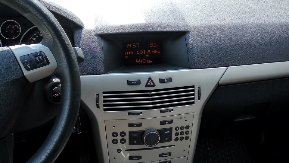 Opel Astra GTC 5