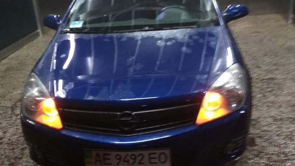Opel Astra GTC 5