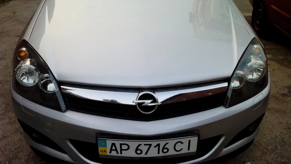 Opel Astra GTC 2