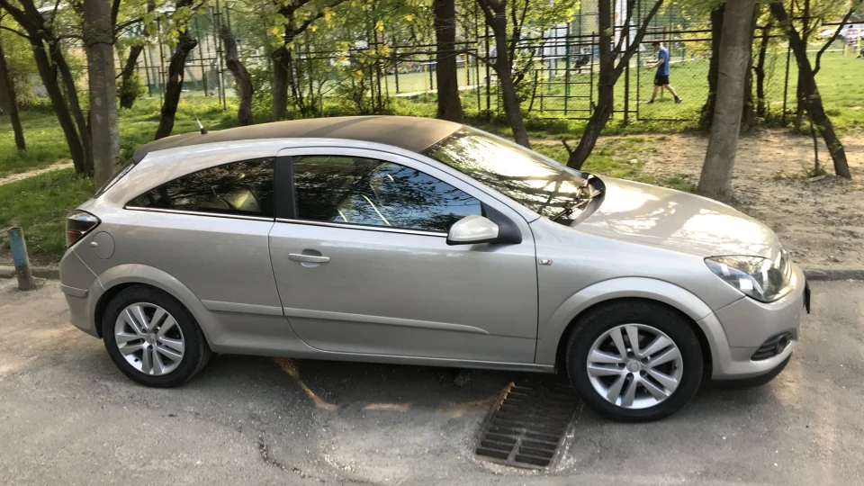 Opel Astra GTC 🇩🇪🇺🇦 3