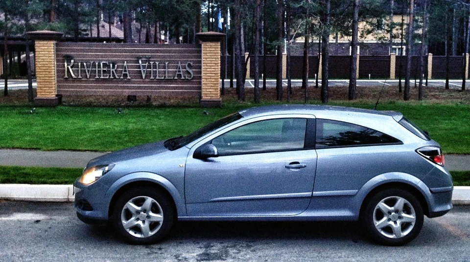 Opel Astra GTC 2