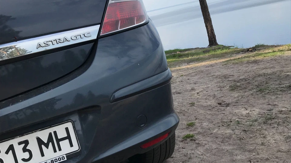 Opel Astra GTC 1.4 бензин