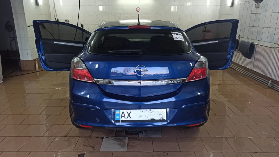 Opel Astra GTC 140 злих німецьких єнотів 3