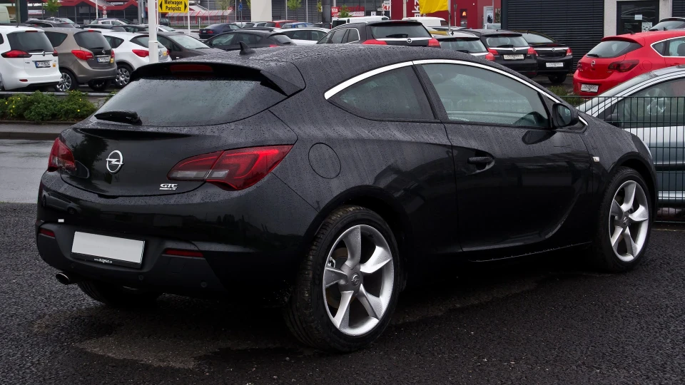 Opel Astra GTC 1.6T MT, Sport