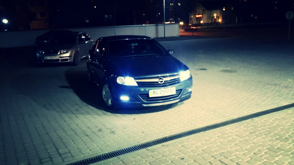 Opel Astra GTC DIESEL 2