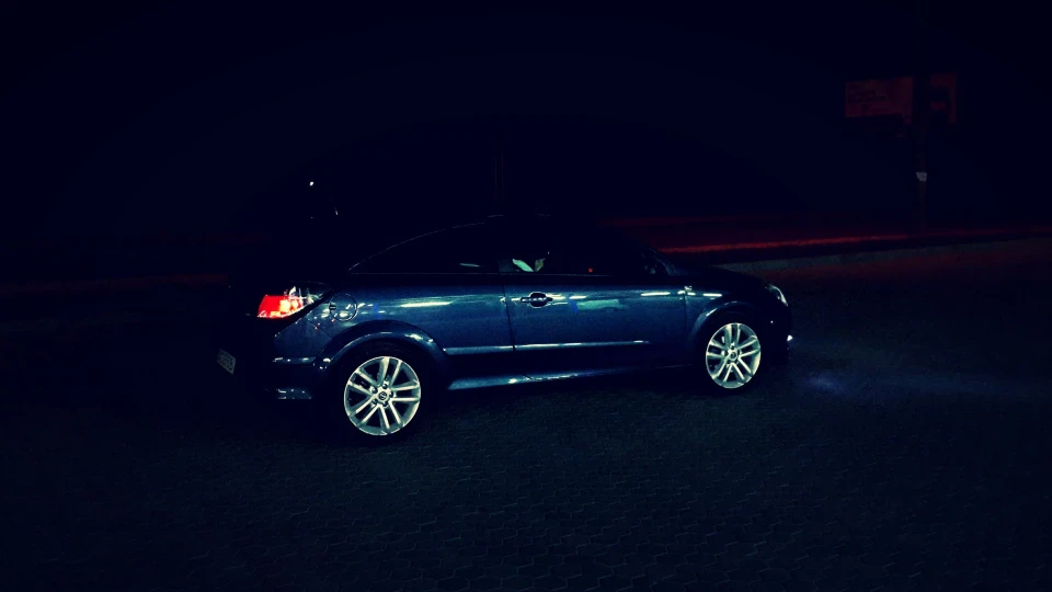 Opel Astra GTC DIESEL 4