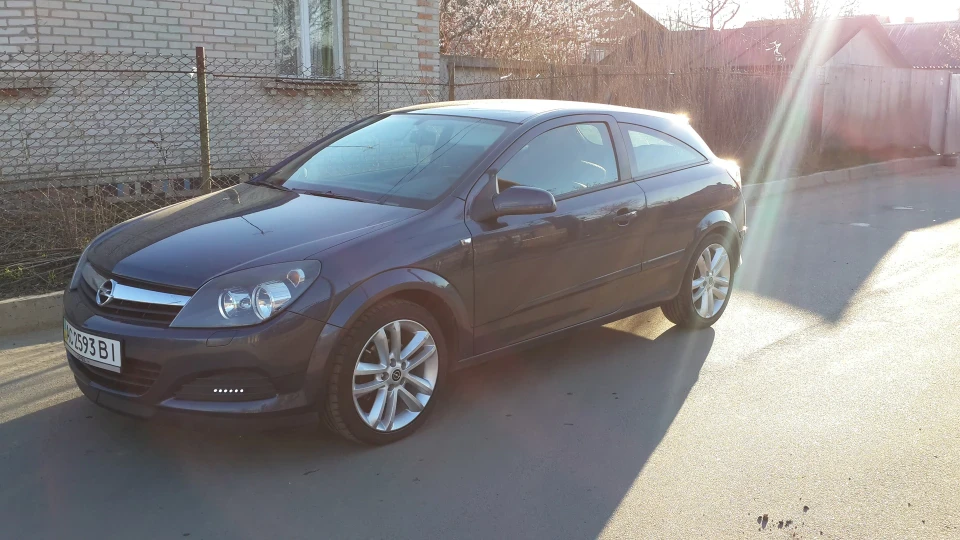 Opel Astra GTC DIESEL 5