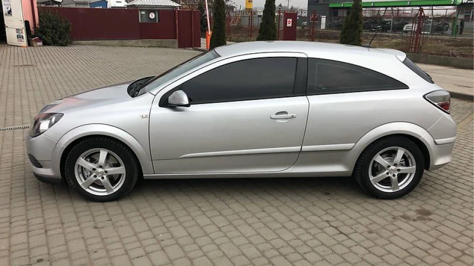 Opel Astra GTC дизель на автоматі 3