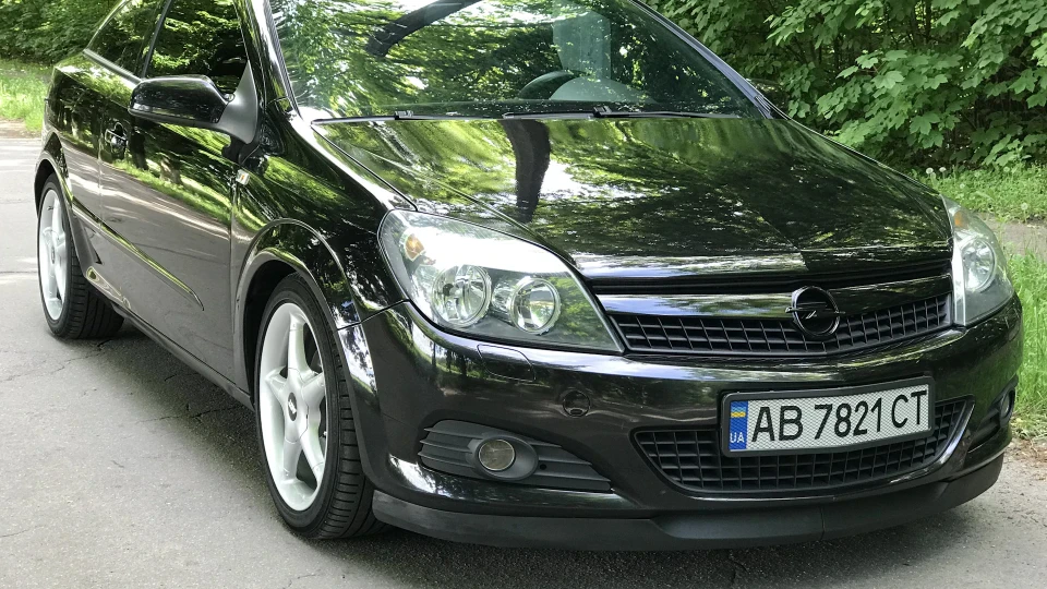 Opel Astra GTC individual