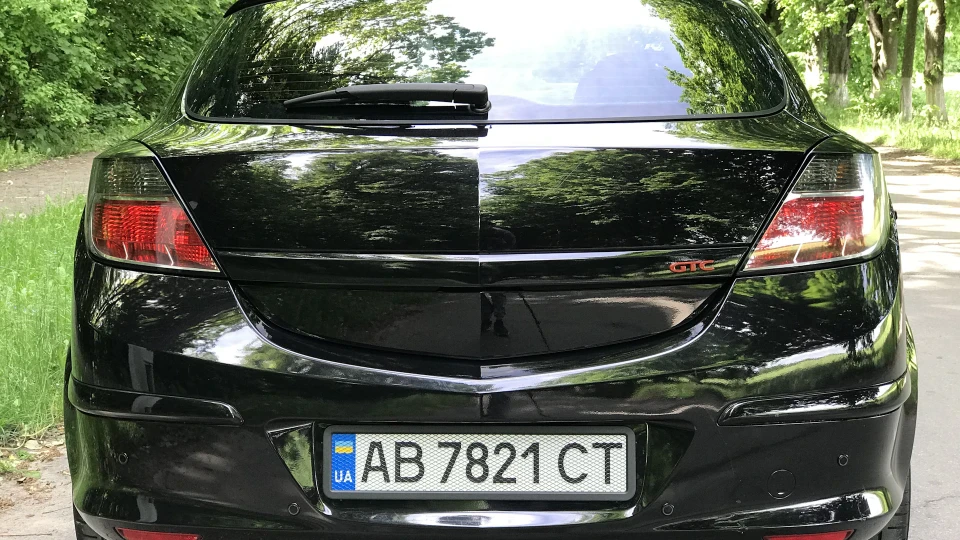 Opel Astra GTC individual 4