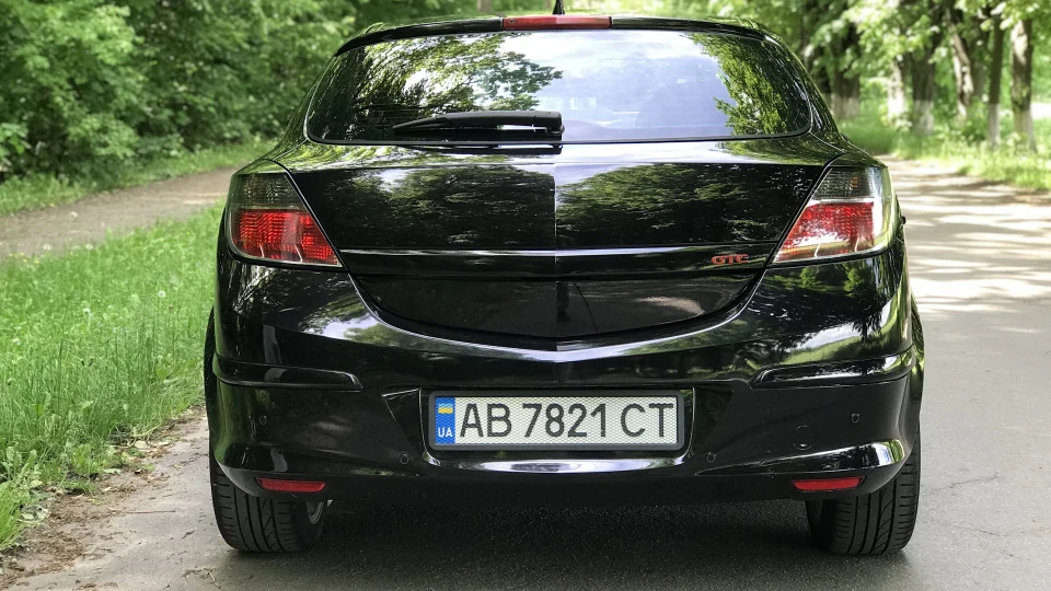 Opel Astra GTC individual 5
