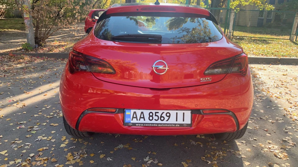 Opel Astra GTC Миша 5