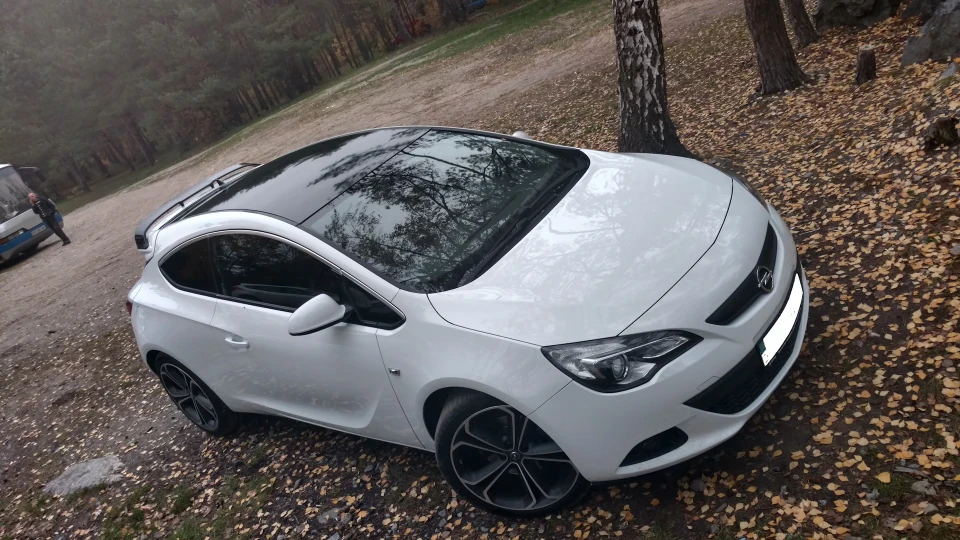 Opel Astra GTC Urch1n