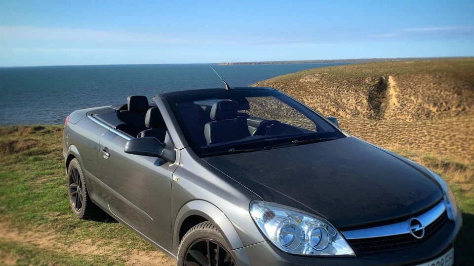 Opel Astra TwinTop 2