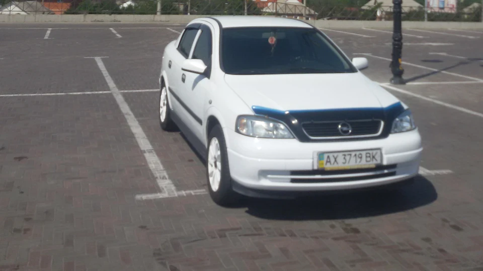 Opel Astra 2