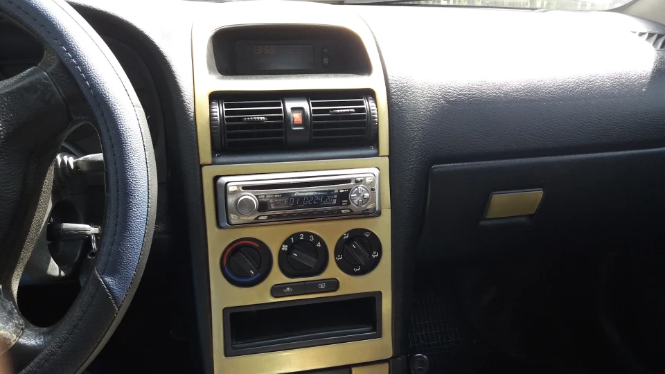 Opel Astra 2