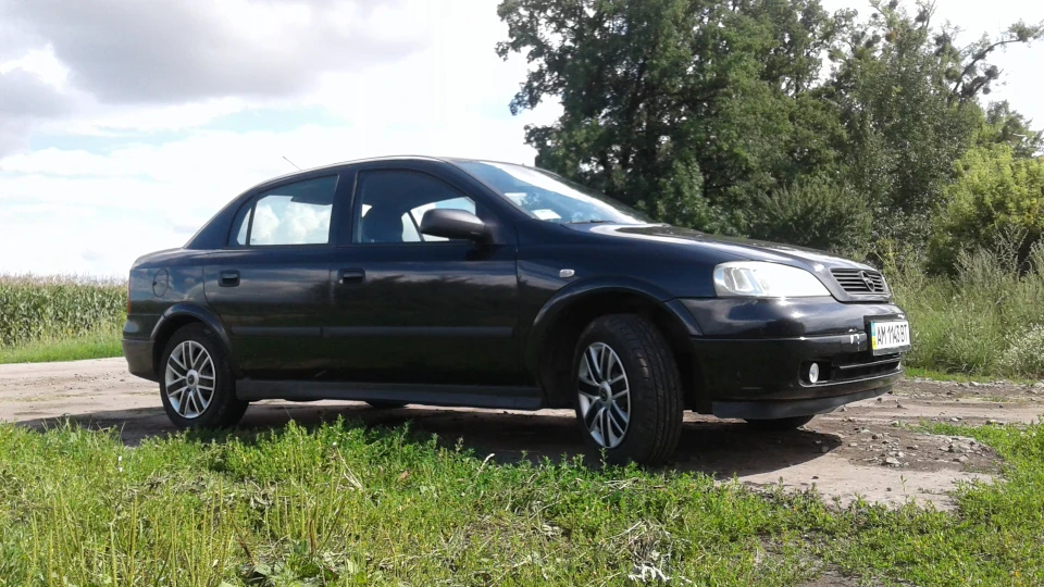 Opel Astra 2