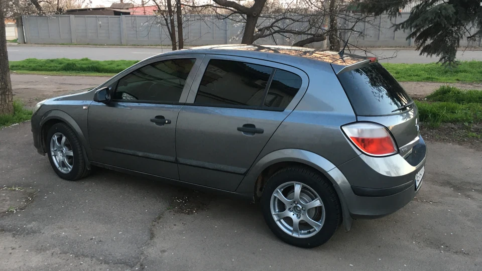 Opel Astra 2