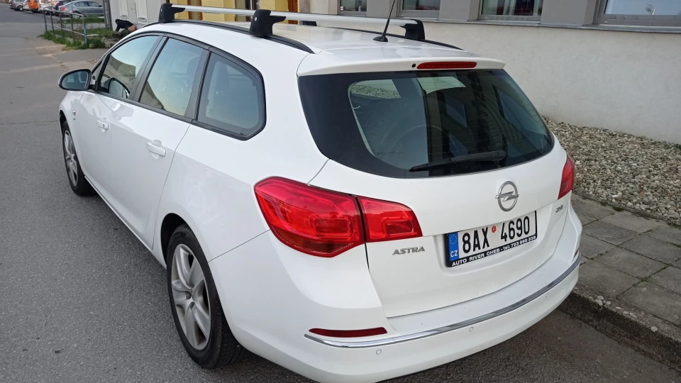 Opel Astra 2