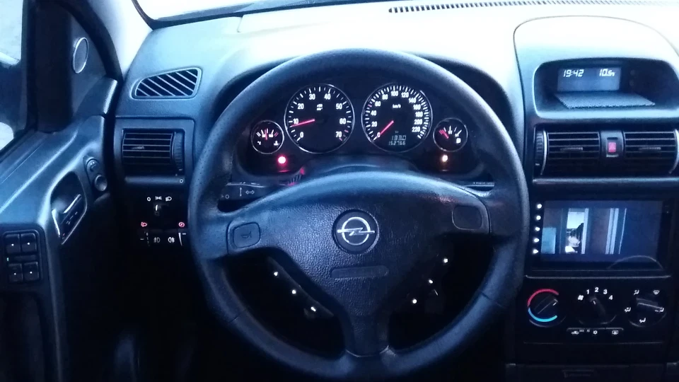 Opel Astra 2