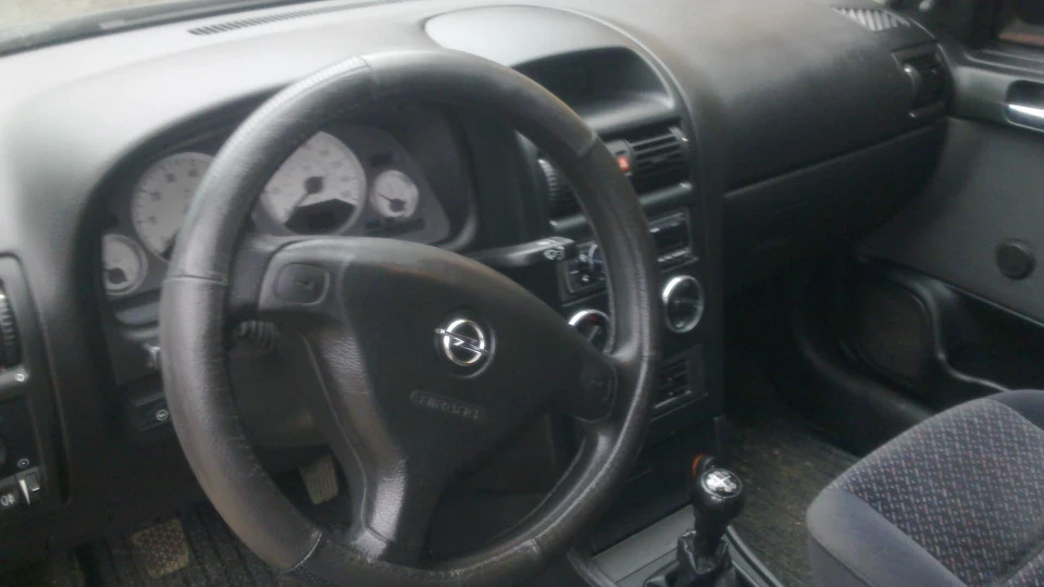 Opel Astra 2