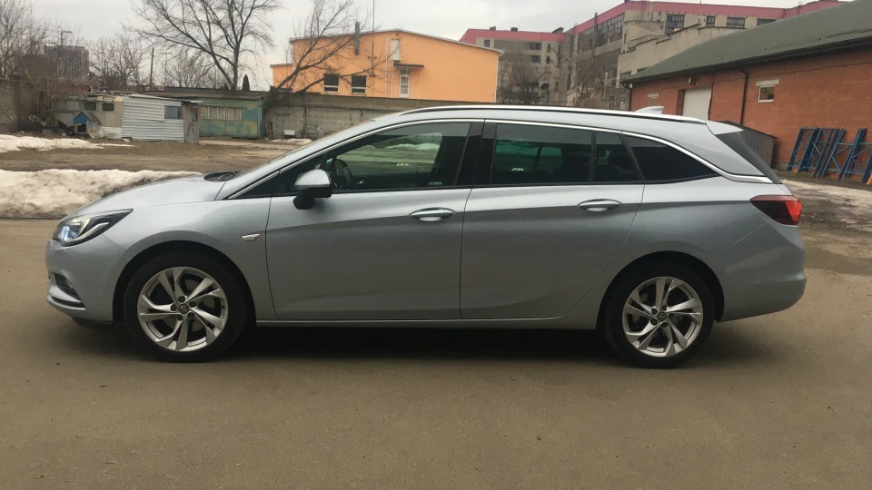 Opel Astra 2