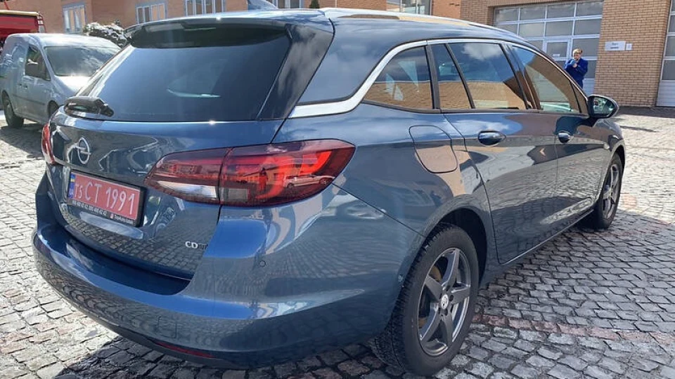 Opel Astra 2