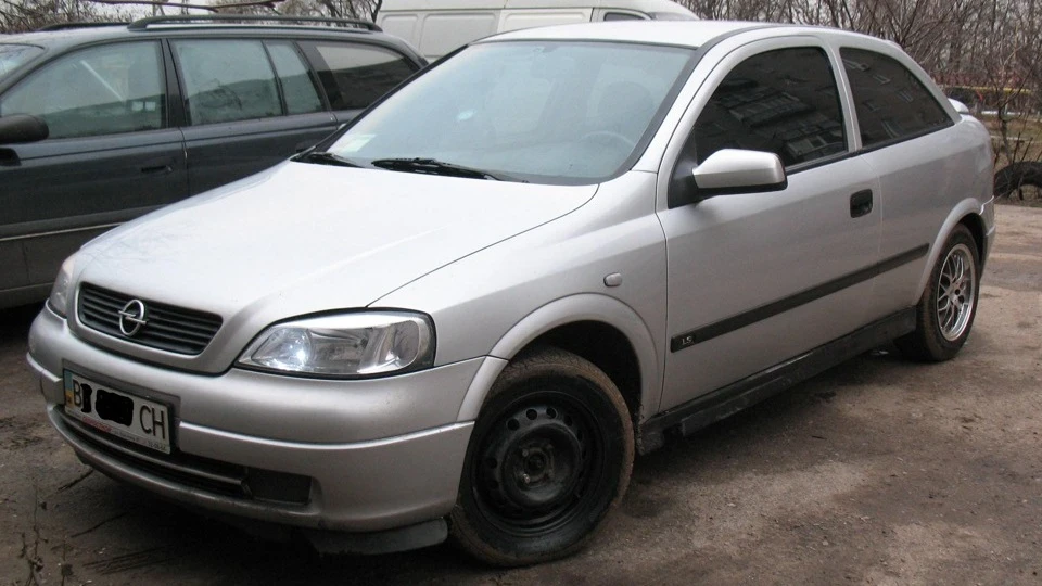 Opel Astra 4
