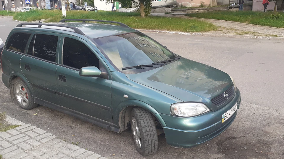 Opel Astra 2