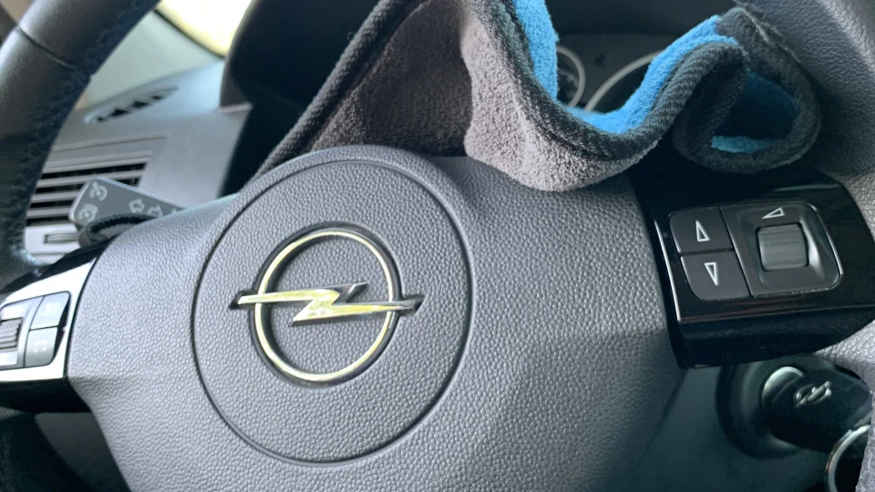 Opel Astra 2