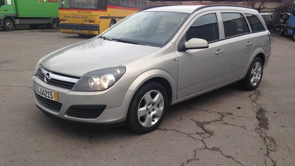 Opel Astra 4