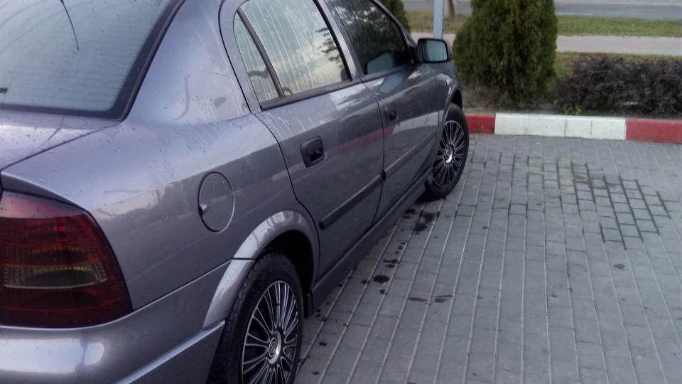 Opel Astra 2