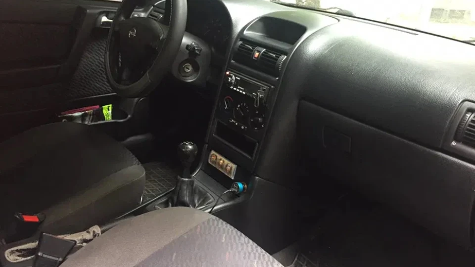 Opel Astra 2