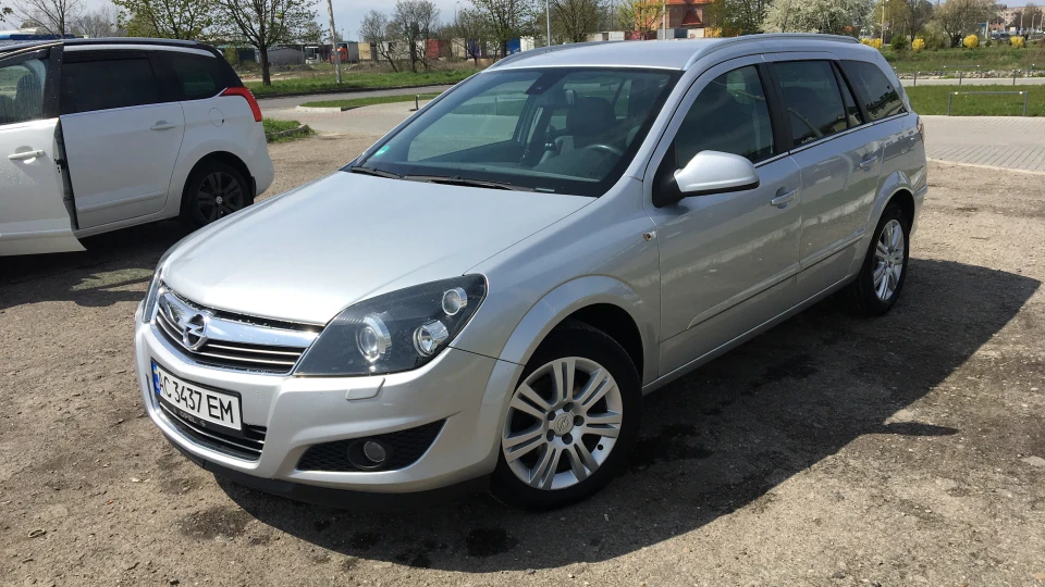 Opel Astra 2