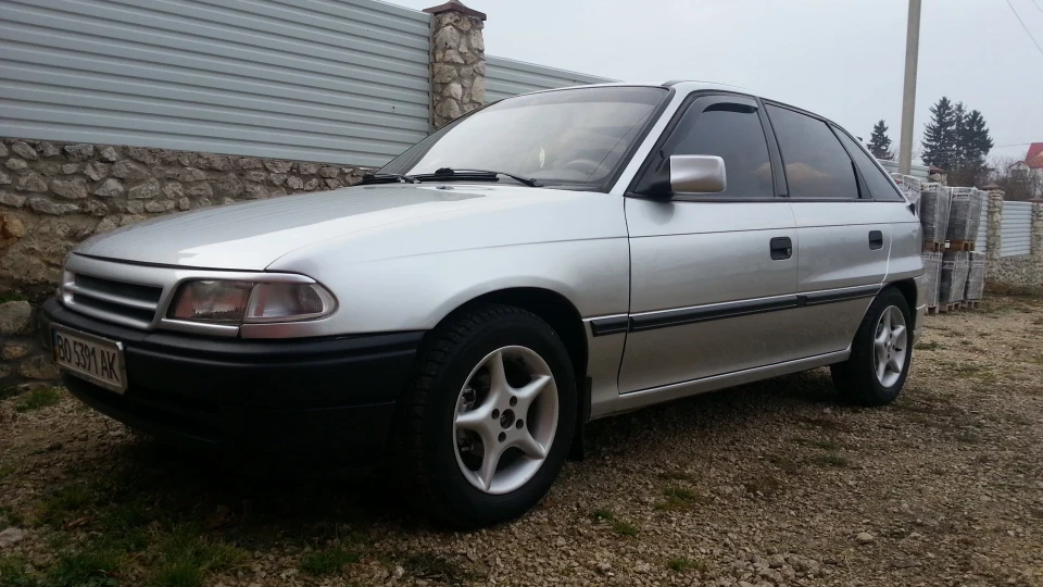 Opel Astra 2