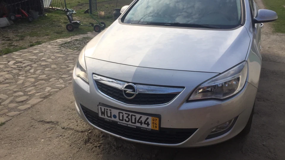 Opel Astra 4