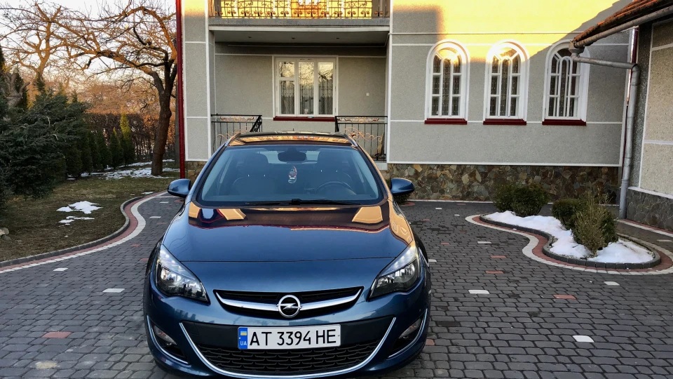 Opel Astra 2